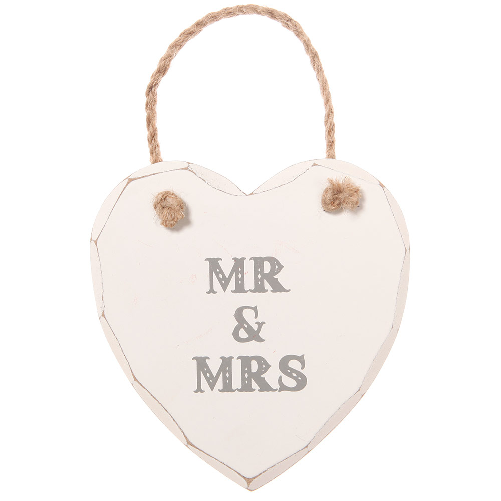 Wooden Mr & Mrs heart plaque